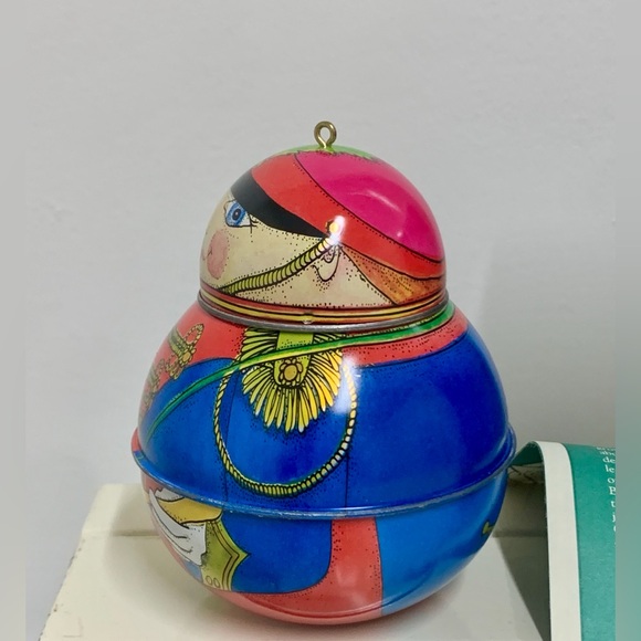 1991 Vtg Hallmark Keepsake Jolly Wolly Soldier Pressed Tin Litho Ornament - Picture 6 of 12